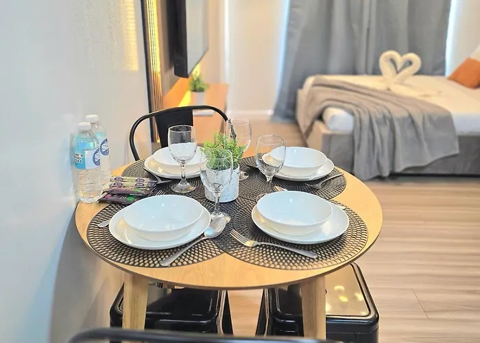 Apartment 1415t4 Avida Riala It Park Tower 4 New Unit 50 Smart Tv *