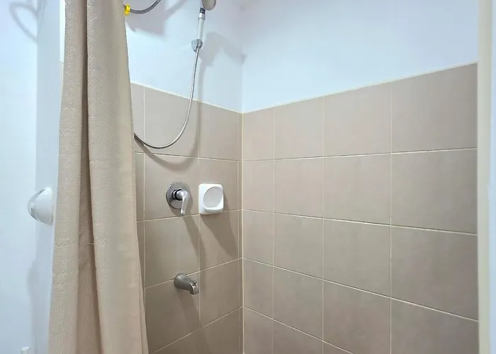 Apartment 1415t4 Avida Riala It Park Tower 4 New Unit 50 Smart Tv *